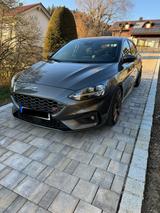 Ford Focus 2,3 EcoBoost ST Styling-Paket ST Styli... - Ford Focus: ST Styling Paket