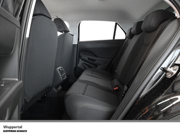 Volkswagen T-Roc - 12