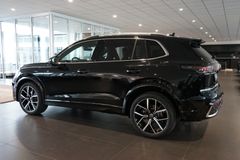 VW Tiguan 1.5 eTSI R-Line | Pano | AHK | 20" VW Tiguan 1.5 eTSI R-Line | Pano | AHK | 20"