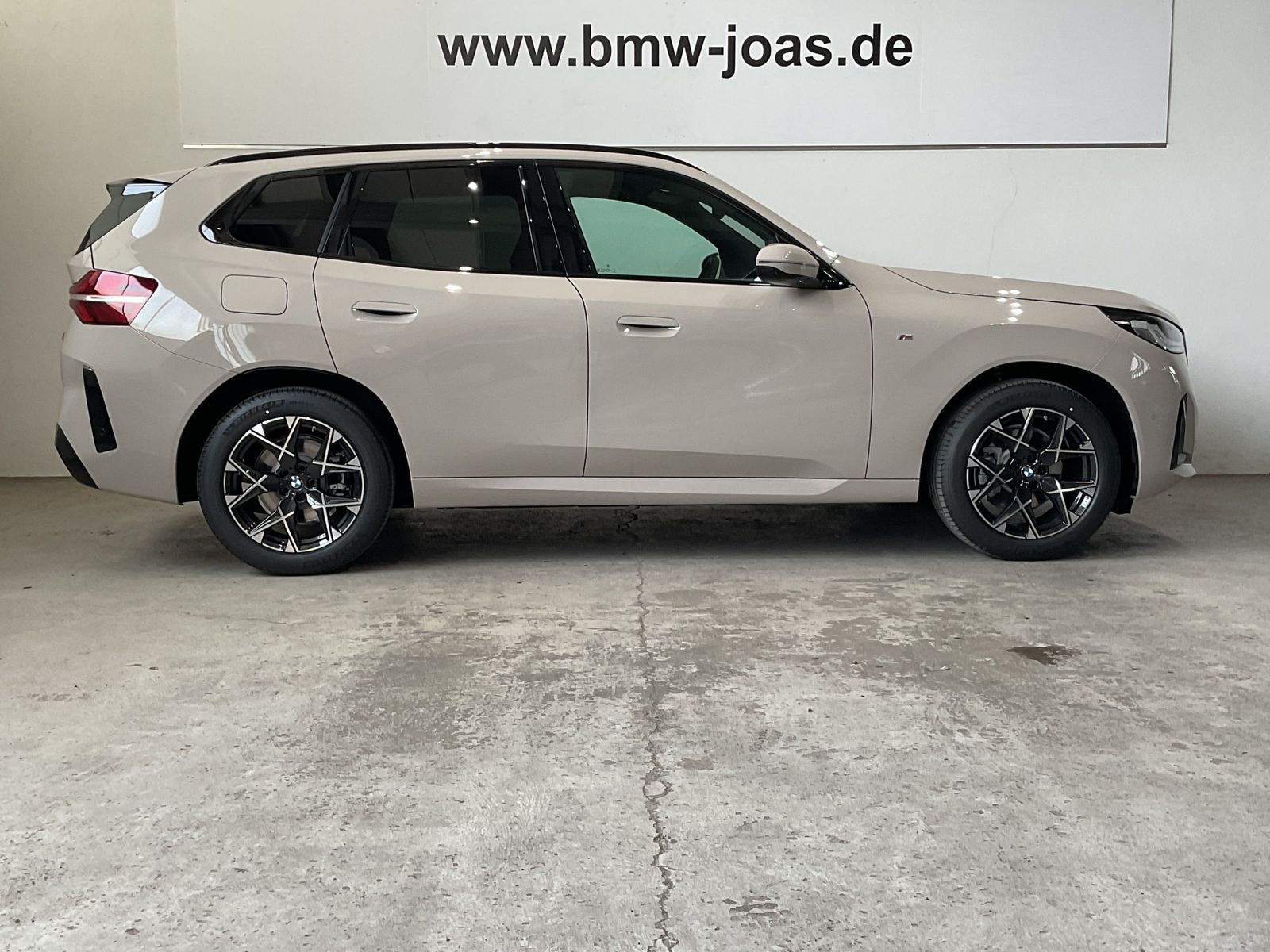Fahrzeugabbildung BMW X3 20 xDrive 19" LMR, AHK, Standheizung DAB