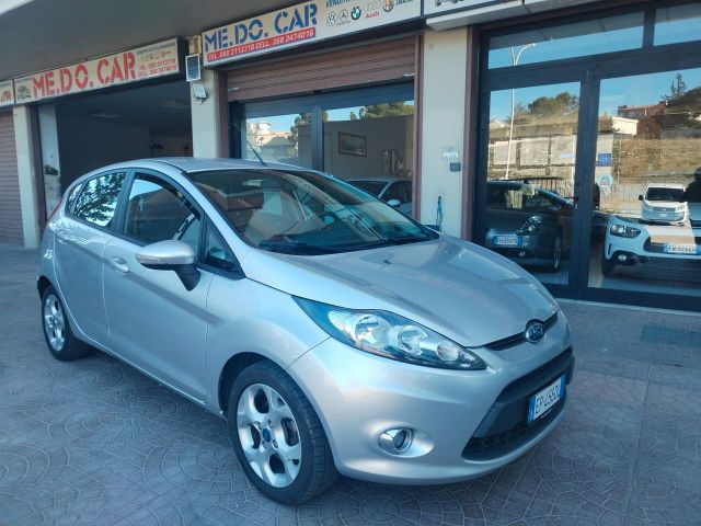 Ford Fiesta 1.4 TDCi 70CV 5 porte Titanium