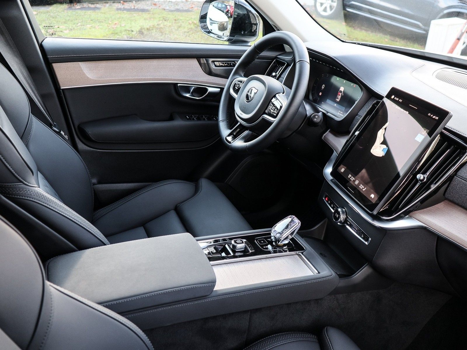 Volvo XC90 T8 AWD Plus Dark Reskin NP:95.230,-//360°/P imagem 3