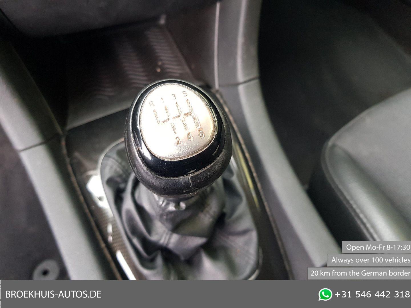 Saab 9-3 2011 — photo 23