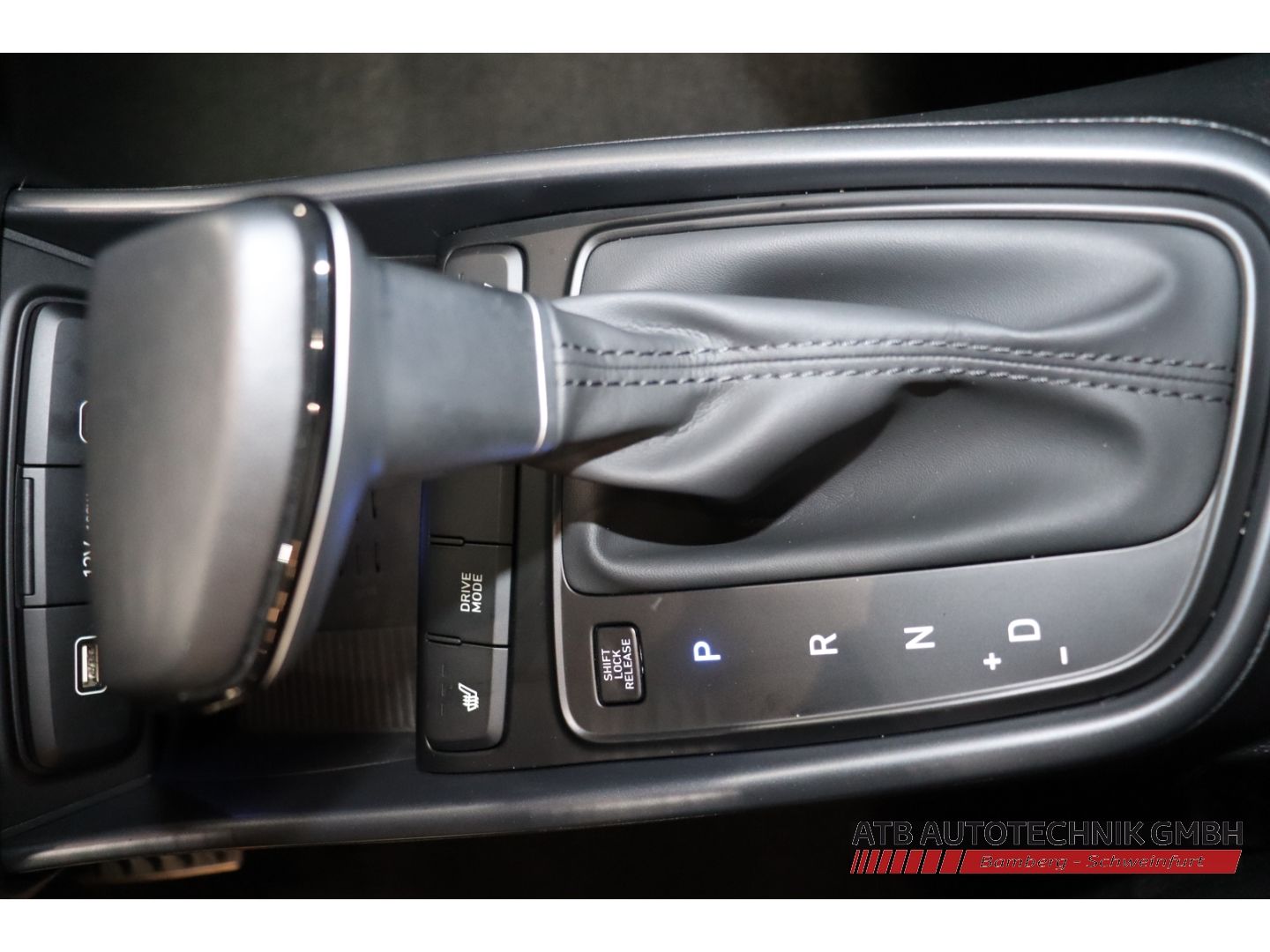 Fahrzeugabbildung Hyundai BAYON Trend 1.0 T-GDi DCT Navi LED Apple CarPlay