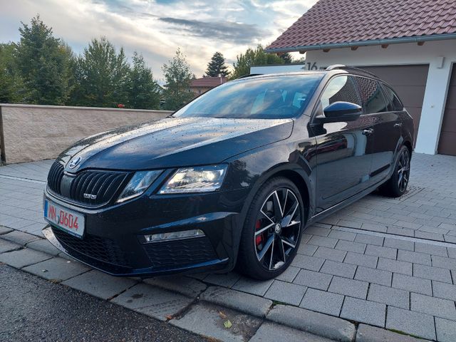 Skoda Octavia Combi RS 2.0 TDI DSG