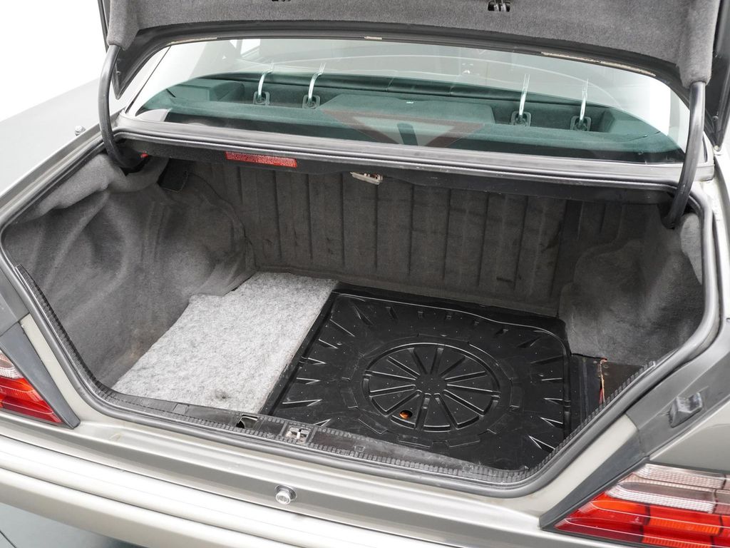 Mercedes-Benz E 500 E500 500E Schiebedach Becker navi Leder Cr