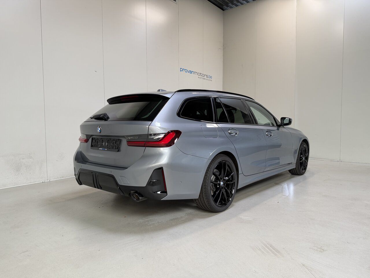 BMW 318 i Touring Benzine Autom. M-Pack- Facelift -  imagem 3