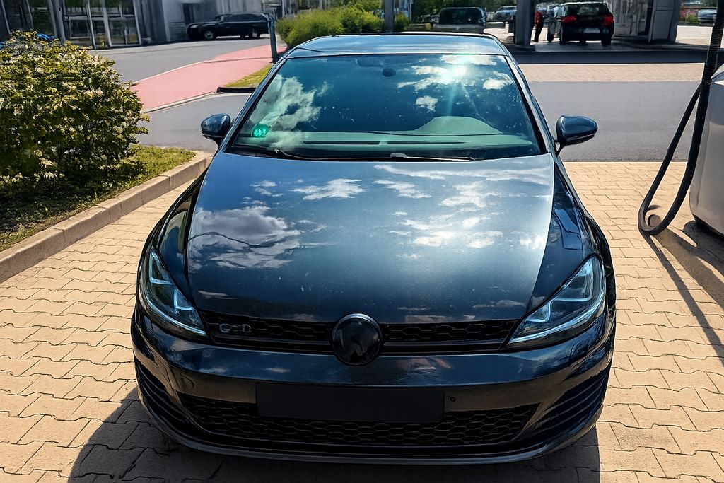 Image of Volkswagen Golf