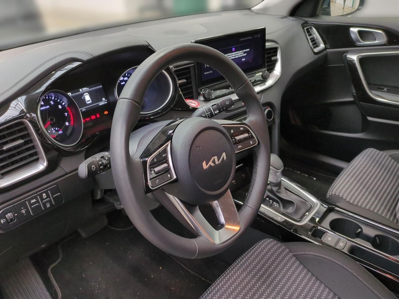 Fahrzeugabbildung Kia CEED_SW 1.5T 140 DCT7 VISION KOMF+ (NAV)