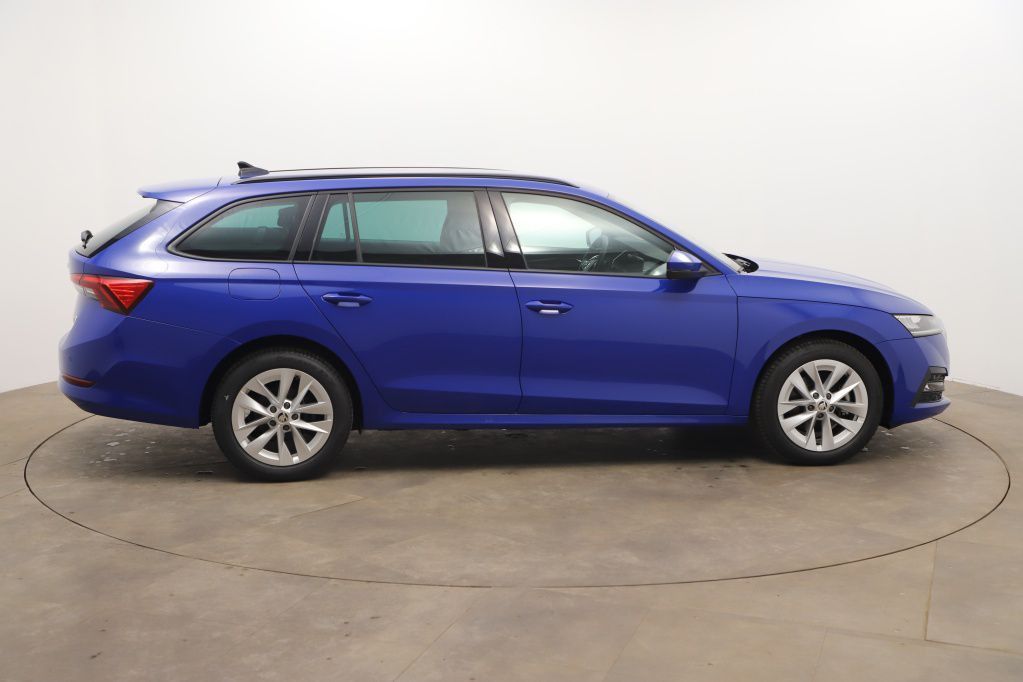 Skoda Octavia iV Combi Ambition 1.4 TSI 150kW PDC*RFK