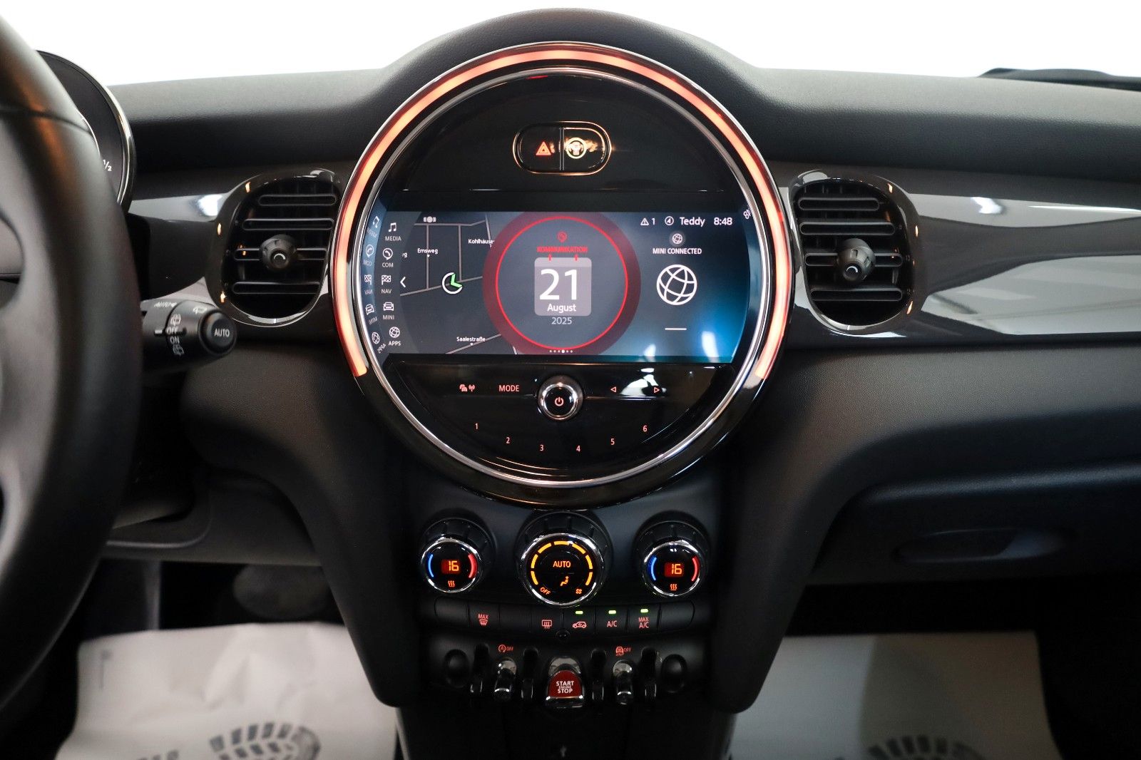 Fahrzeugabbildung MINI COOPER 5-trg.,Aut.,Navi,LED,Kamera,DAB,PDC