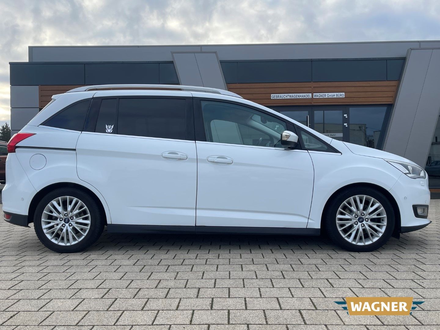 Fahrzeugabbildung Ford Grand C-Max Titanium 7-Sitzer Automatik