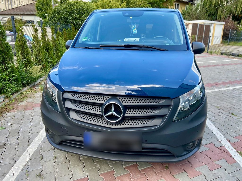 Image of Mercedes-Benz Vito