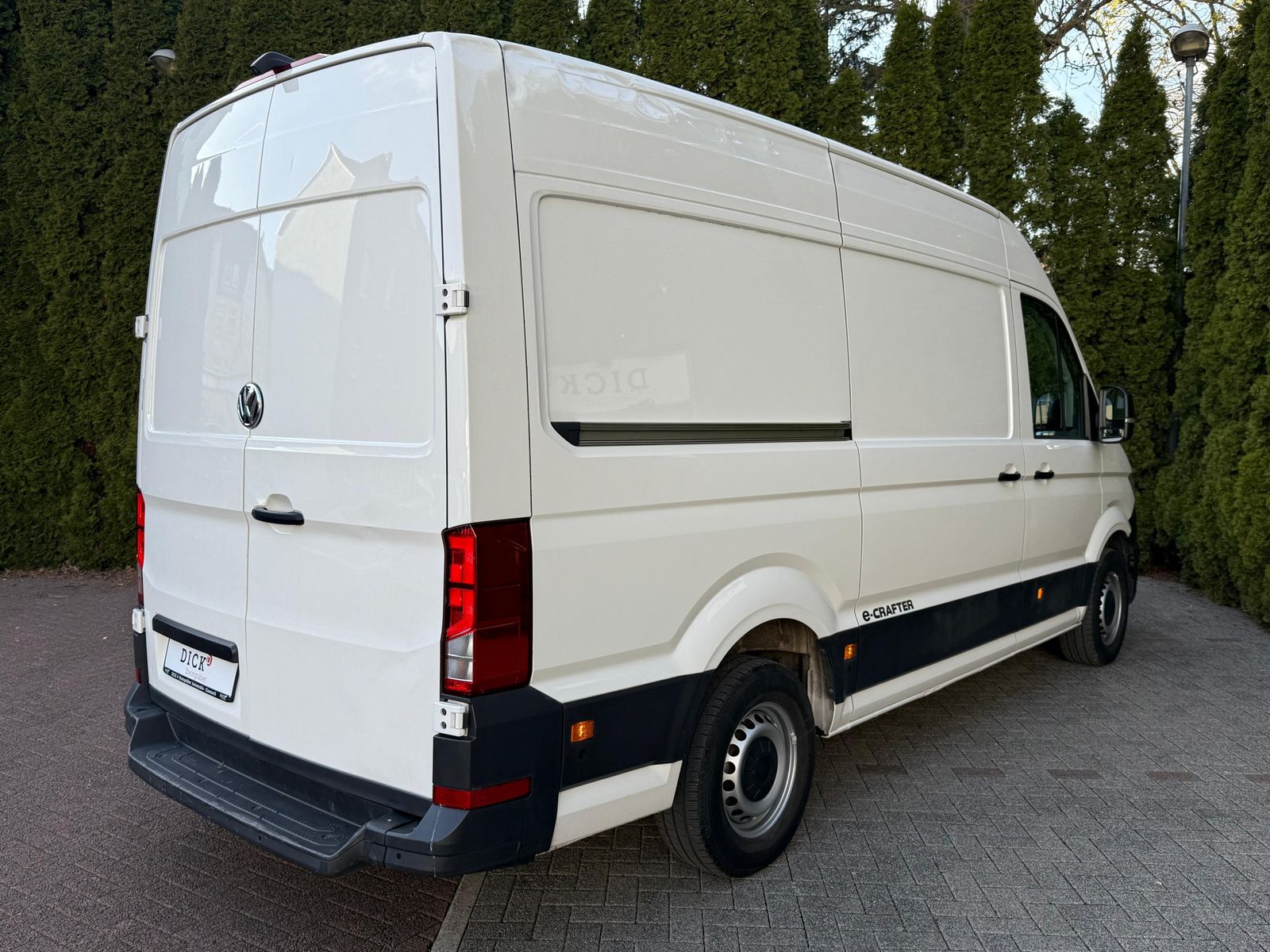 Fahrzeugabbildung Volkswagen e-Crafter Kasten35 L3H3 LED+NAV+SHZ+KAM+CARP+DAB