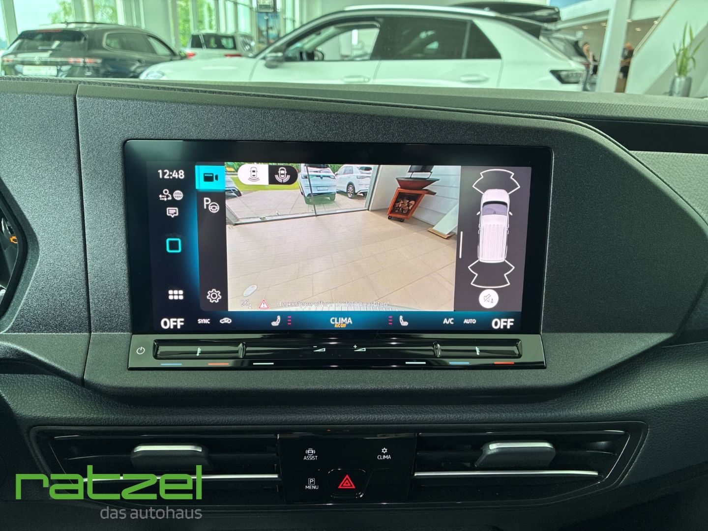 Fahrzeugabbildung Volkswagen Caddy ENERGY 1.5 TSI DSG LED+SHZ+Kamera+PDC+ACC