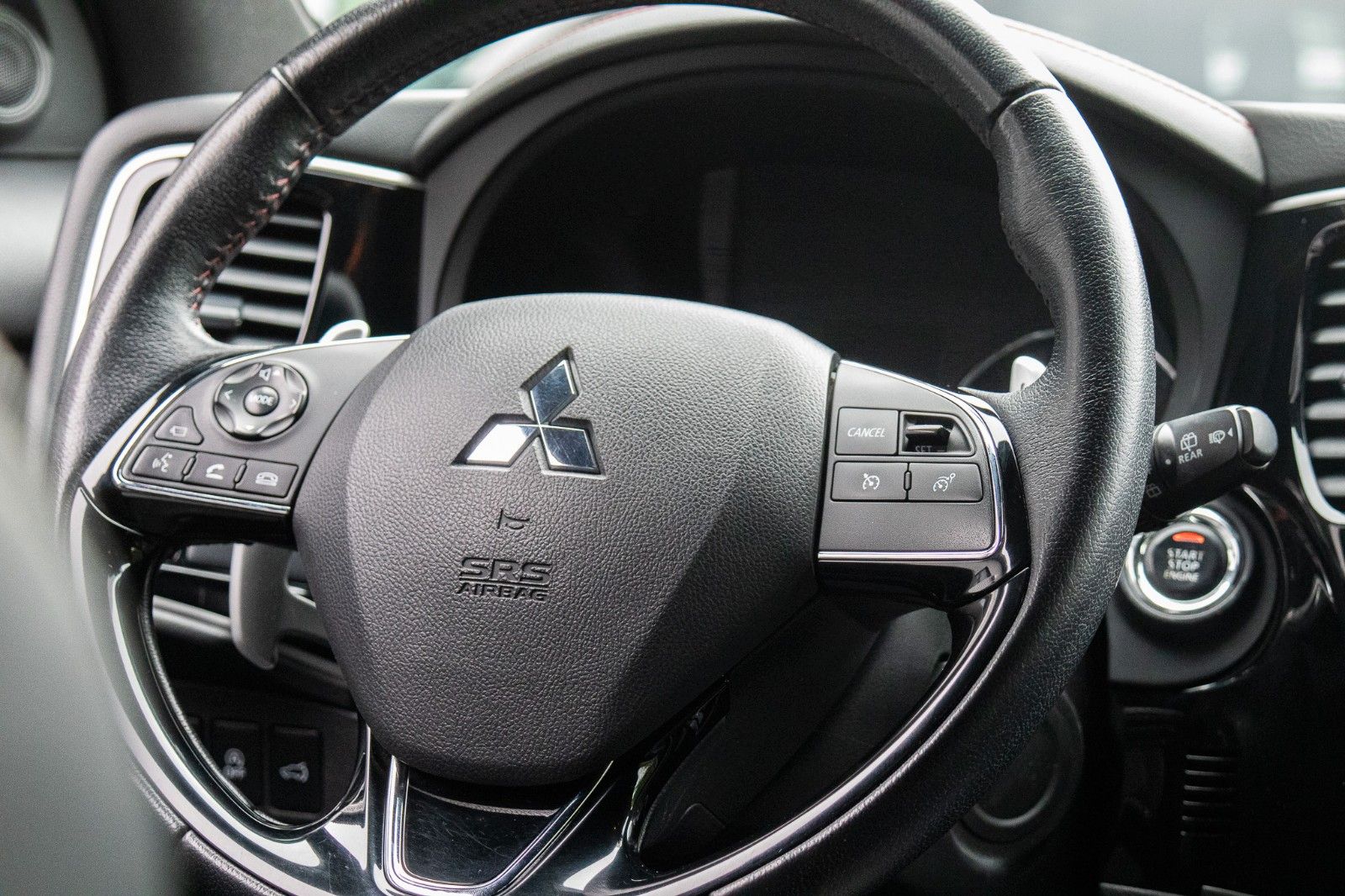 Fahrzeugabbildung Mitsubishi Outlander Spirit+ 2.0 CVT 2WD 1HD*Navi*Tel
