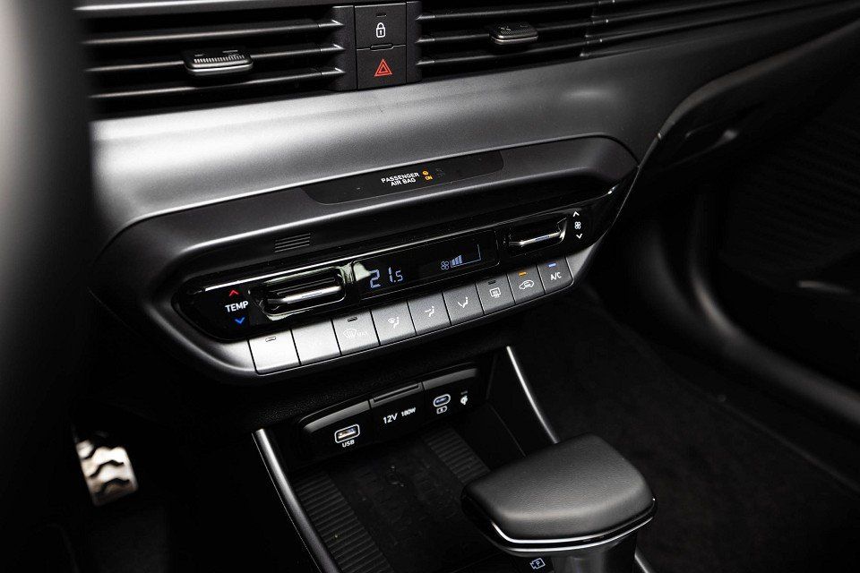 Fahrzeugabbildung Hyundai BAYON 1.0T 100PS DCT Trend BOSE Komfort