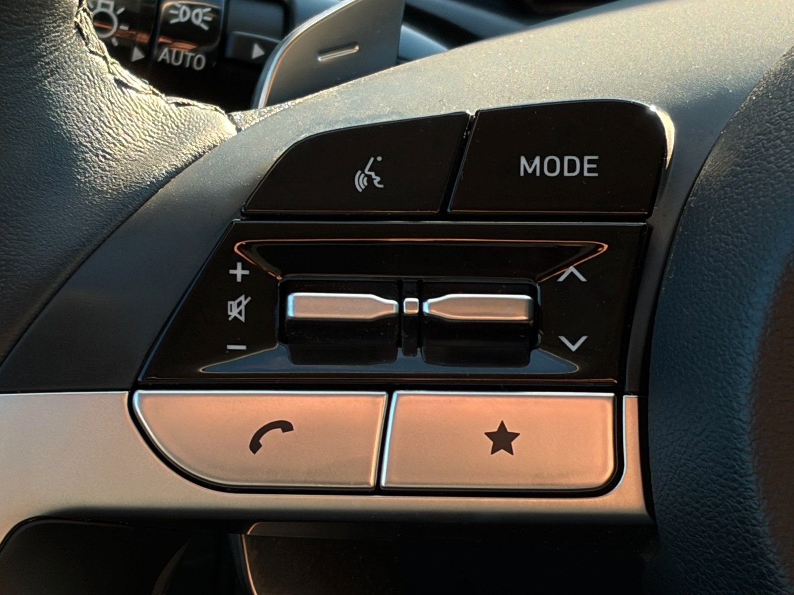 Fahrzeugabbildung Hyundai Tucson 1.6 GDI Prime PHEV 4WD Pano. ACC 360°