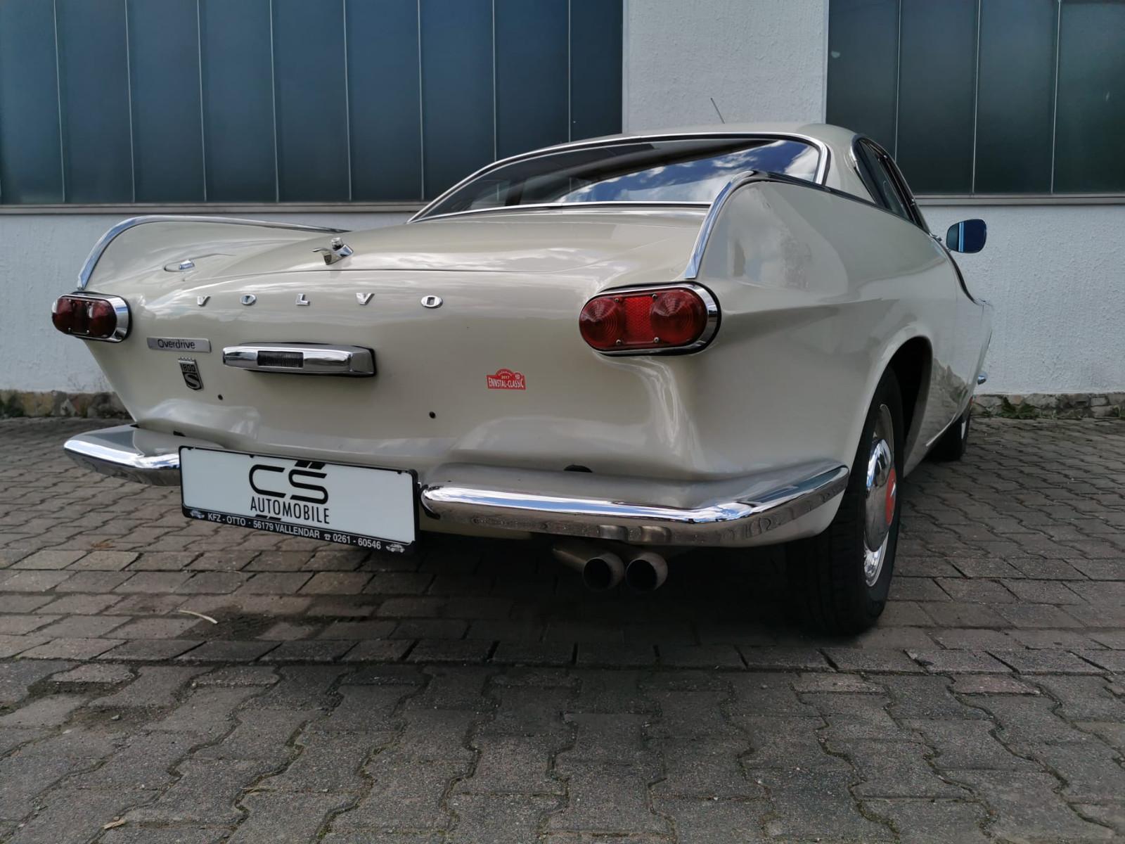 Volvo P1800