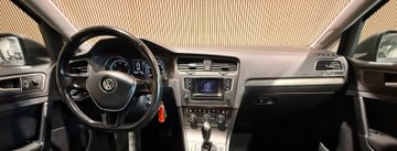 Volkswagen Golf - 12