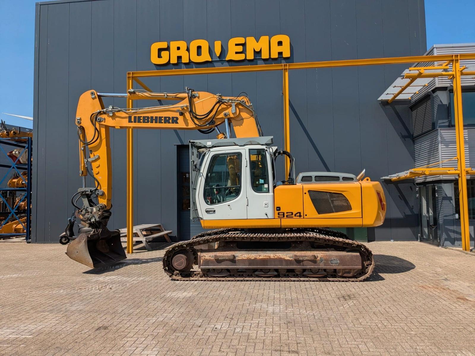 Liebherr R924C Litronic
