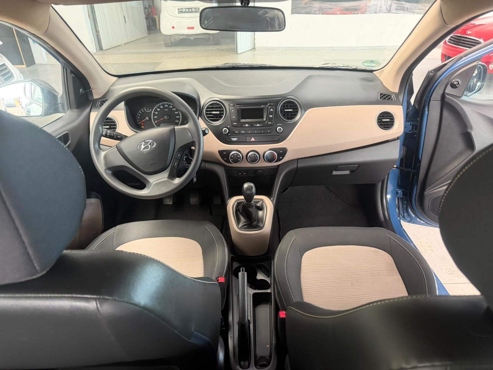 Hyundai i10 1.0 FIFA World Cup Edition