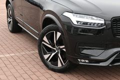 Fahrzeugabbildung Volvo XC90 R-Design B5 AWD *B&W*STHZ*MASSAGE*360