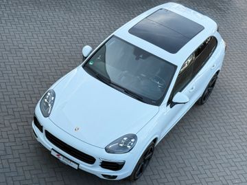 Porsche Cayenne - 9