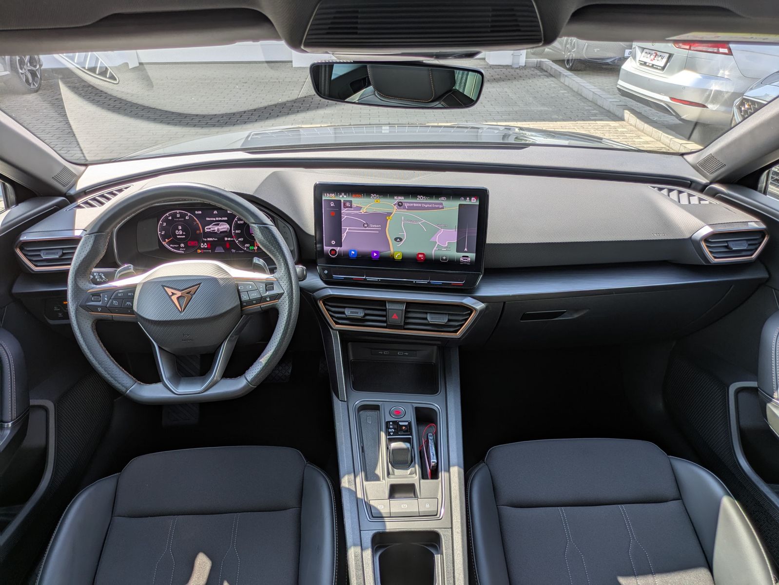 Fahrzeugabbildung CUPRA Leon 1.5 eTSI DSG MATRIX-LED*ACC*APP*KAMERA*18"