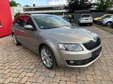 Skoda Octavia Combi Joy 115 PS HU neu Navi Autom. - Skoda Gebrauchtwagen in Celle