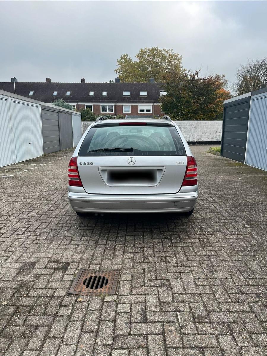 Mercedes-Benz C220 2005 — photo 5