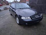 Audi A4 1.6 L TÜV Neu 12.2027 Bj. 2000 - Audi A4 aus 2000: Kombi