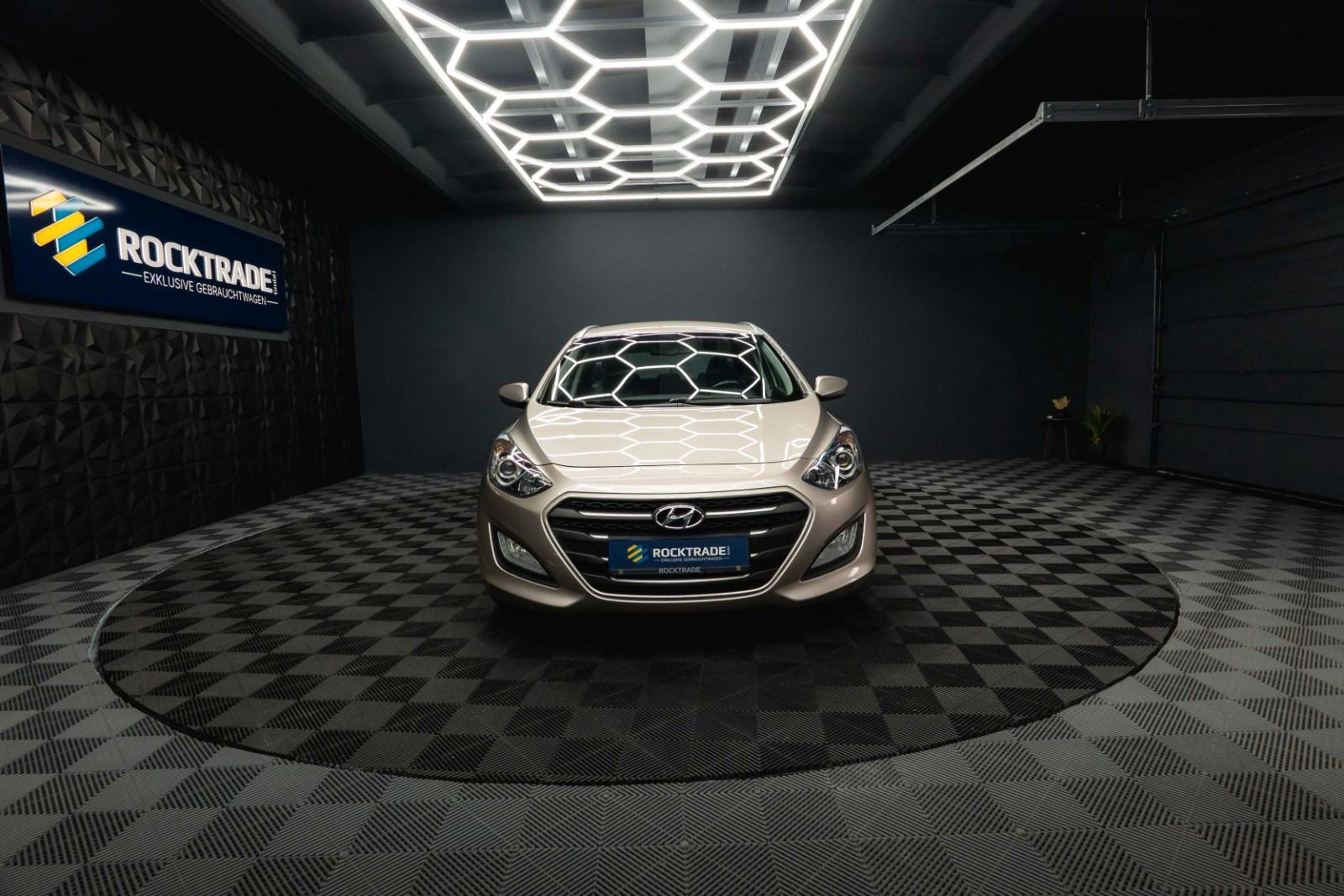 Hyundai i30 cw blue Trend | 1.Hand | LED | AHK | LHZ