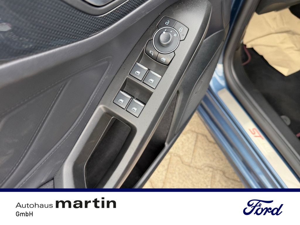 Fahrzeugabbildung Ford Focus 1.0 EcoBoost ST-Line X S/S EURO FACEL. LED