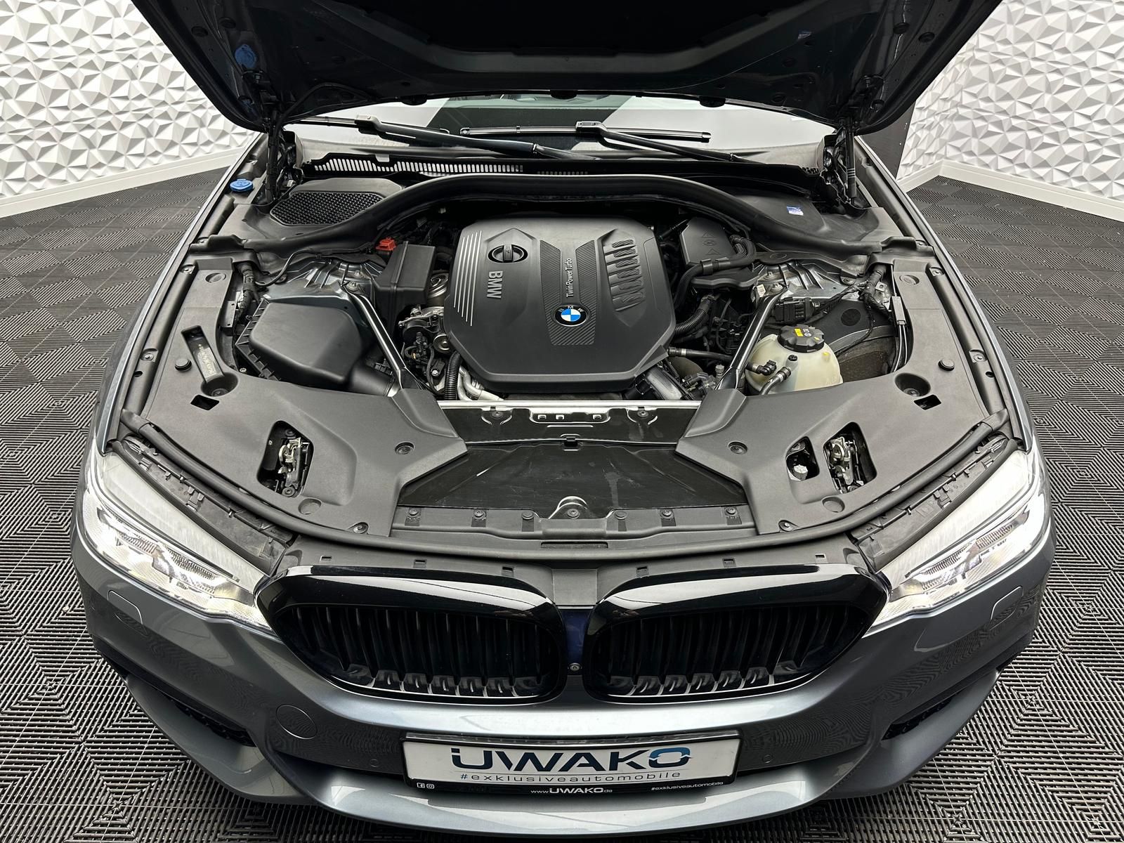 Fahrzeugabbildung BMW 540d XDR/M-PAKET/ACC/PANO/INTEGRAL/H&K/STHZ/360°