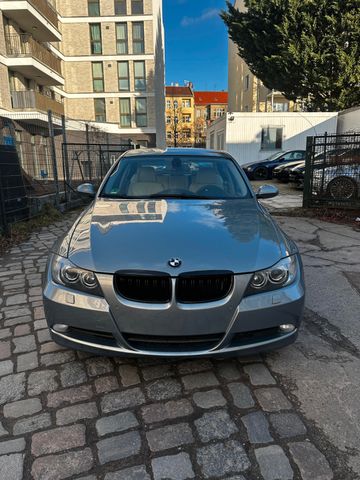 BMW 3 Lim. 325i Memory*Volleder*Navi*PDC