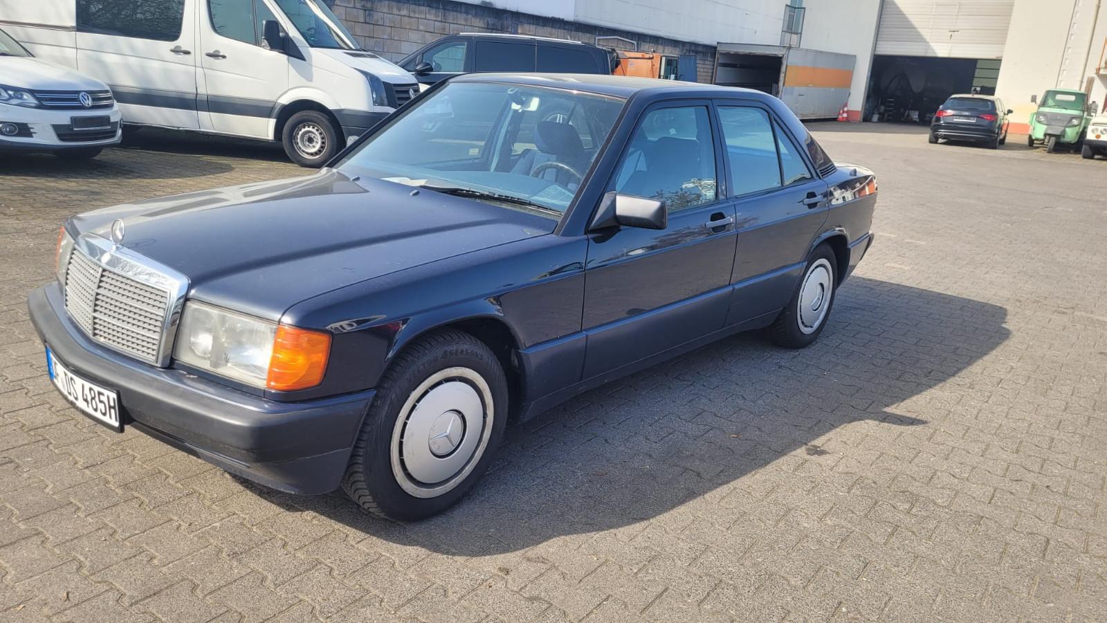 Mercedes-Benz 190 E Oldtimer H - Kennezichen