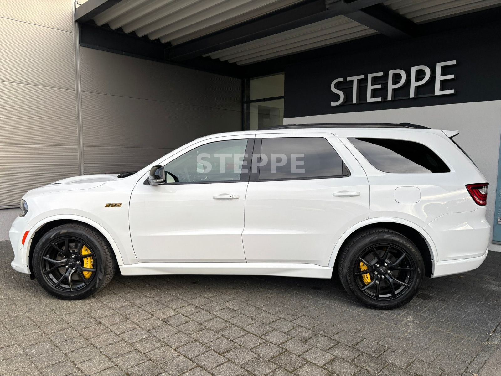 Dodge Durango SRT AWD 6,4 V8  AlcHEMY 6 Sitzer