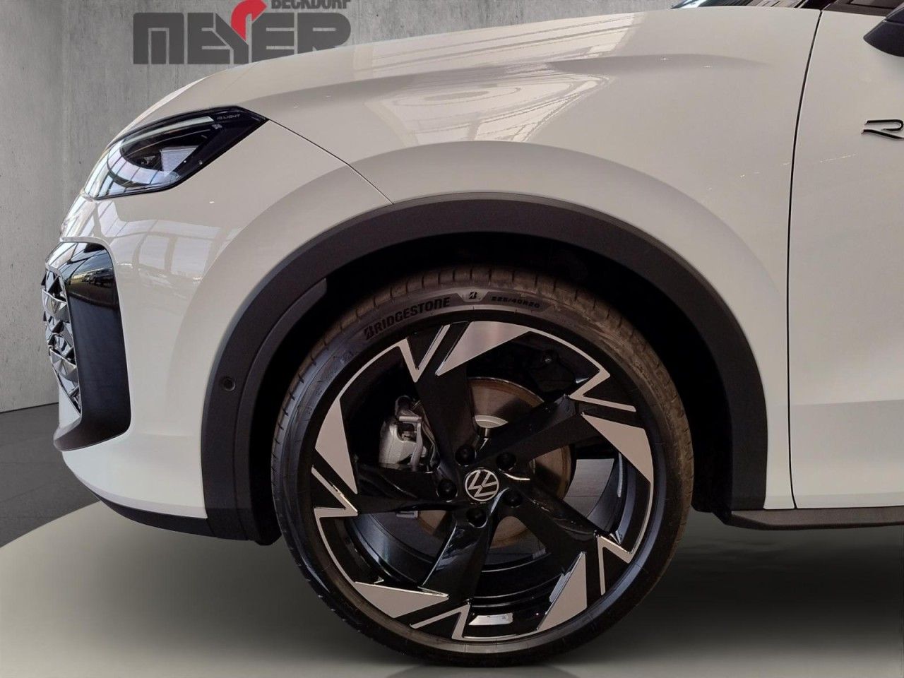 T-Roc R-Line 1.5 eTSI DSG Klima Sitzheizung