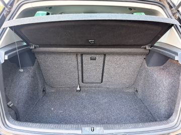 Volkswagen Golf - 9