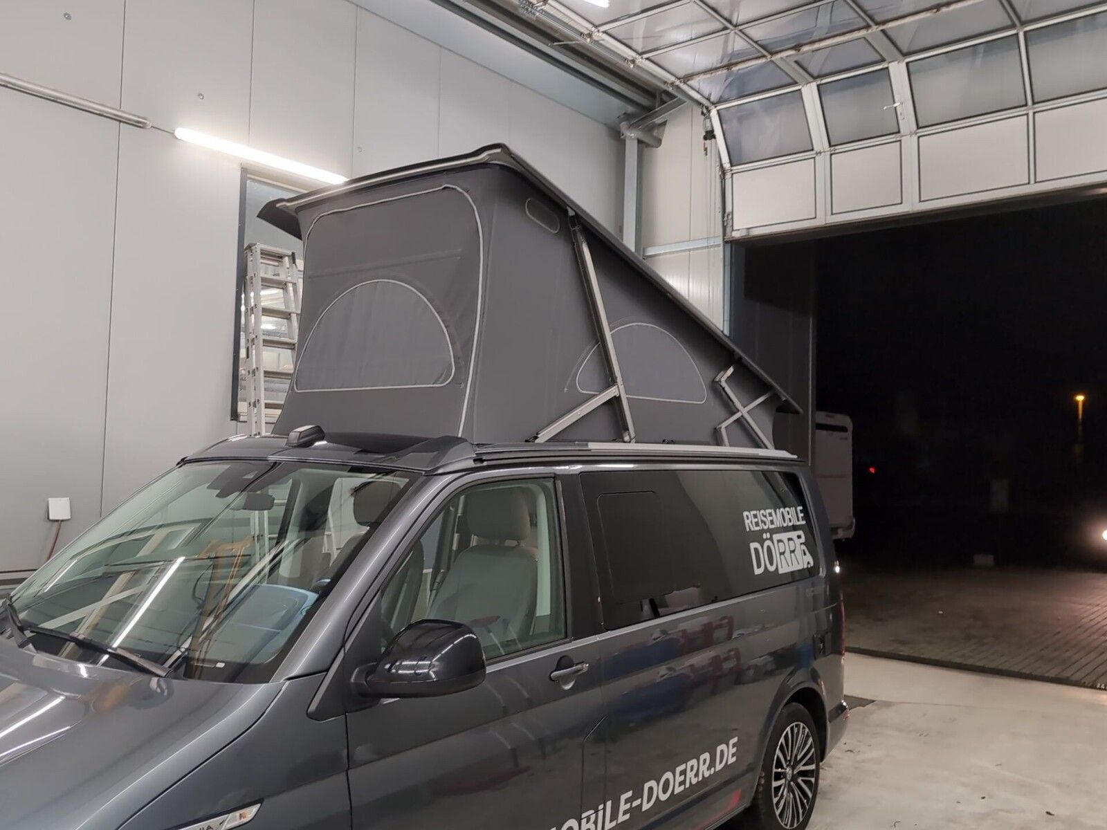 Fahrzeugabbildung Volkswagen California T6.1 California 6.1 Ocean 2,0l  AHK