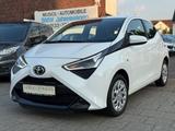 Toyota AYGO x-play *Kamera*Apple*Android*Sitzhz.*Klima* - Toyota Aygo (X) in Düsseldorf