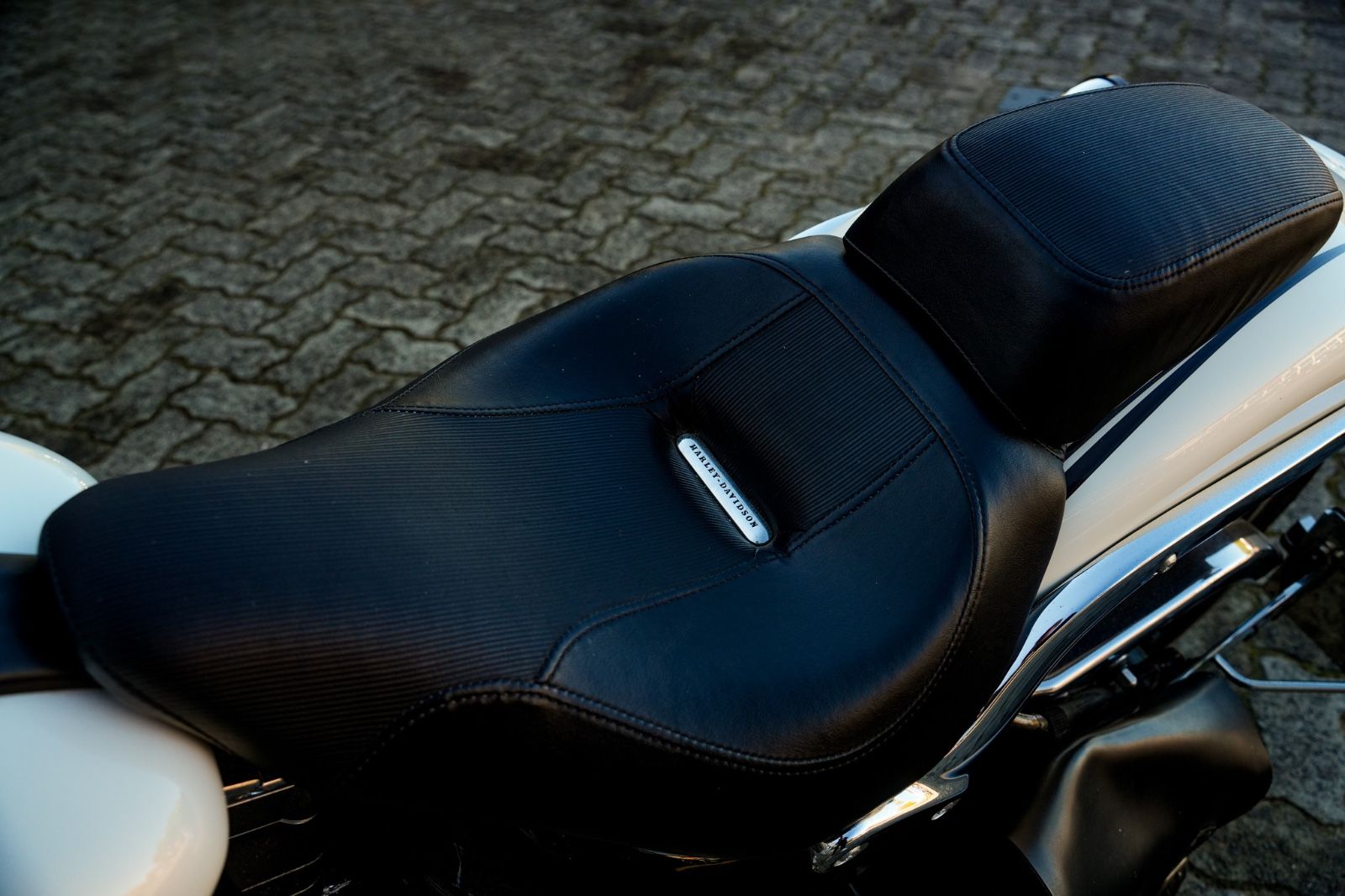 Fahrzeugabbildung Harley-Davidson FXSB Breakout 103 cui - Remus - Screamin' Eagle