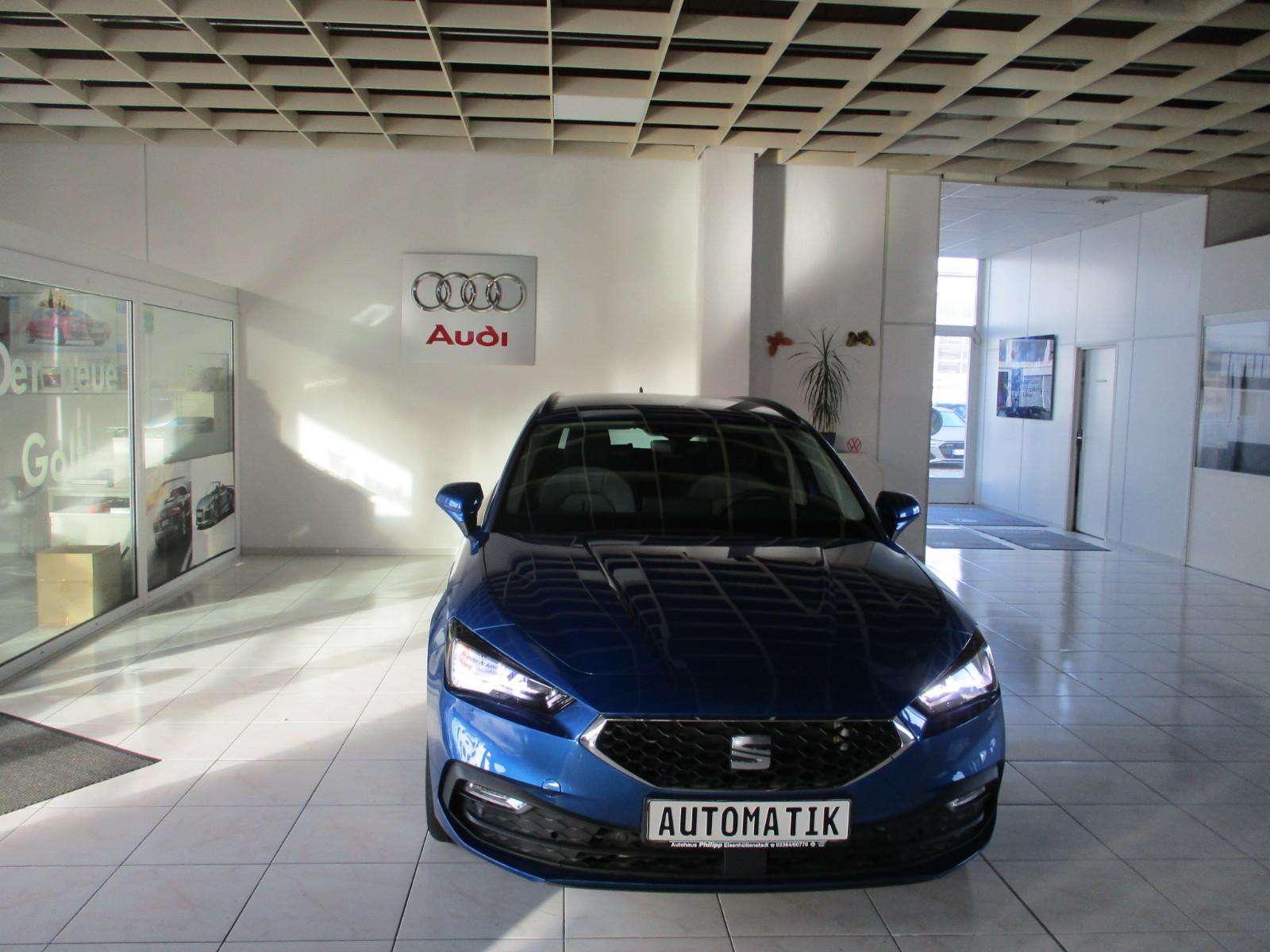 Seat Leon Sportstourer 1.5 eTSI DSG Style Kamera ACC