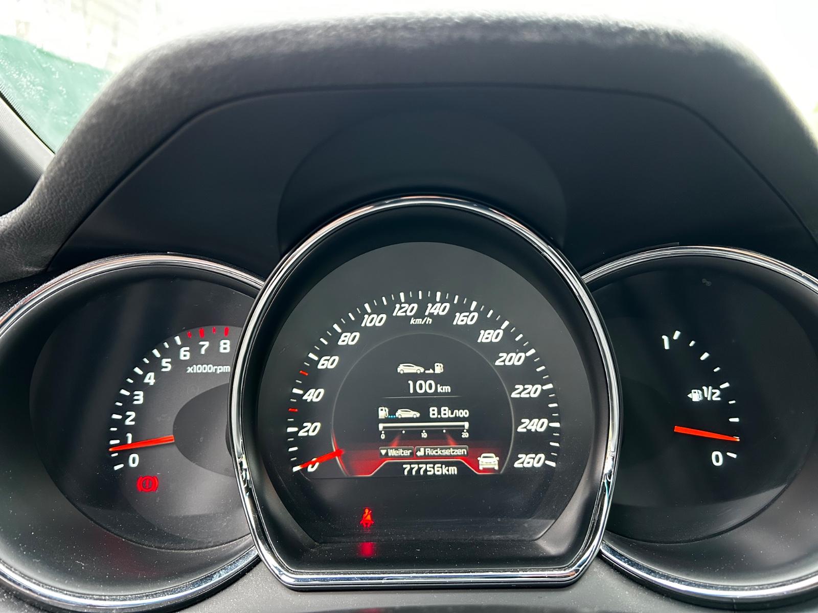 Kia Ceed 1.6 T-GDI GT-Track*PANO*KEYLESS*NAP*RFK*