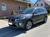 Kia Sorento 2.2 CRDi AWD Platinum AHK PANO Vollausst - Kia Sorento von privat