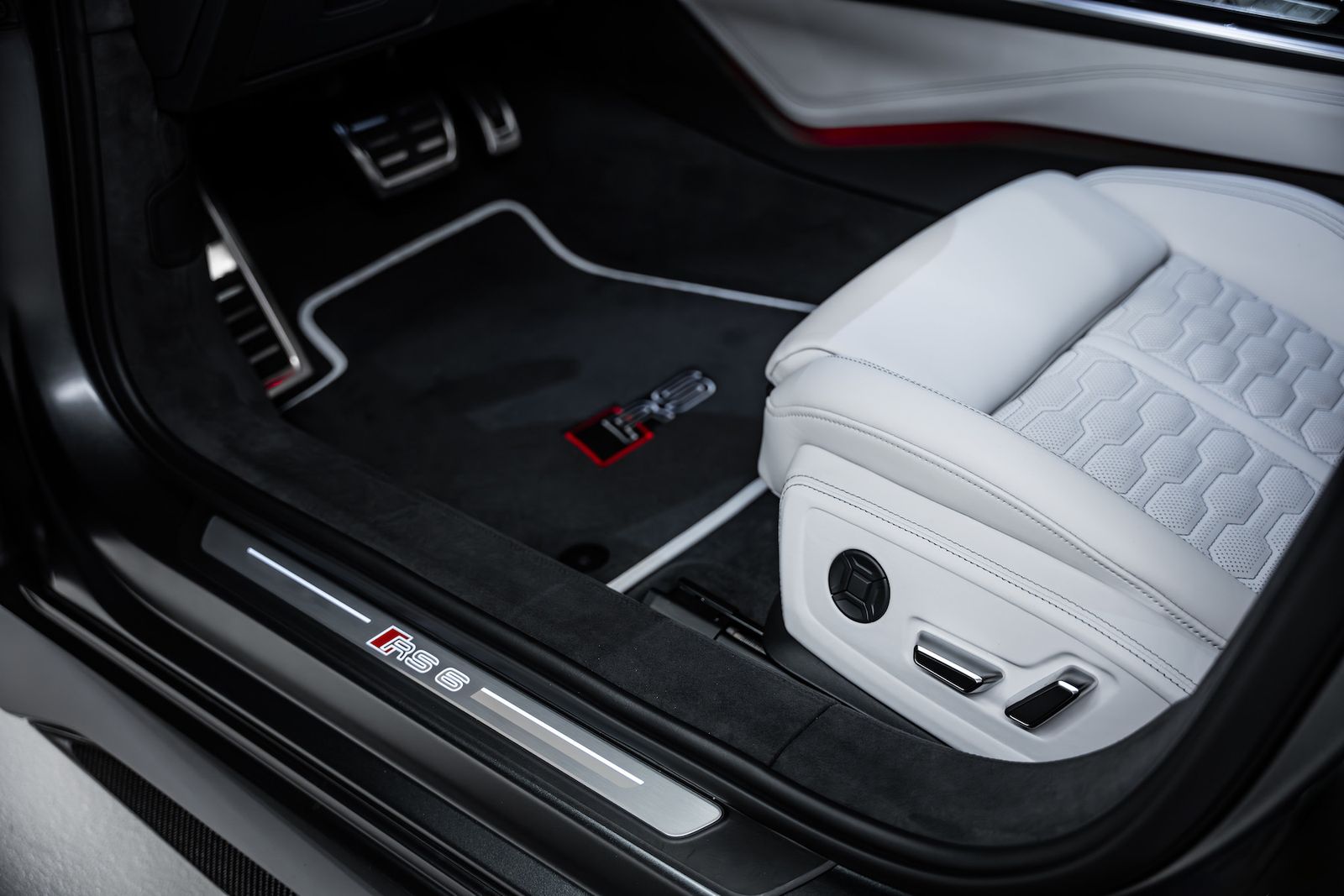 Fahrzeugabbildung Audi RS6 KERAMIK|MATT-LACK|BTM-PERFORMANCE|EXKLUSIV