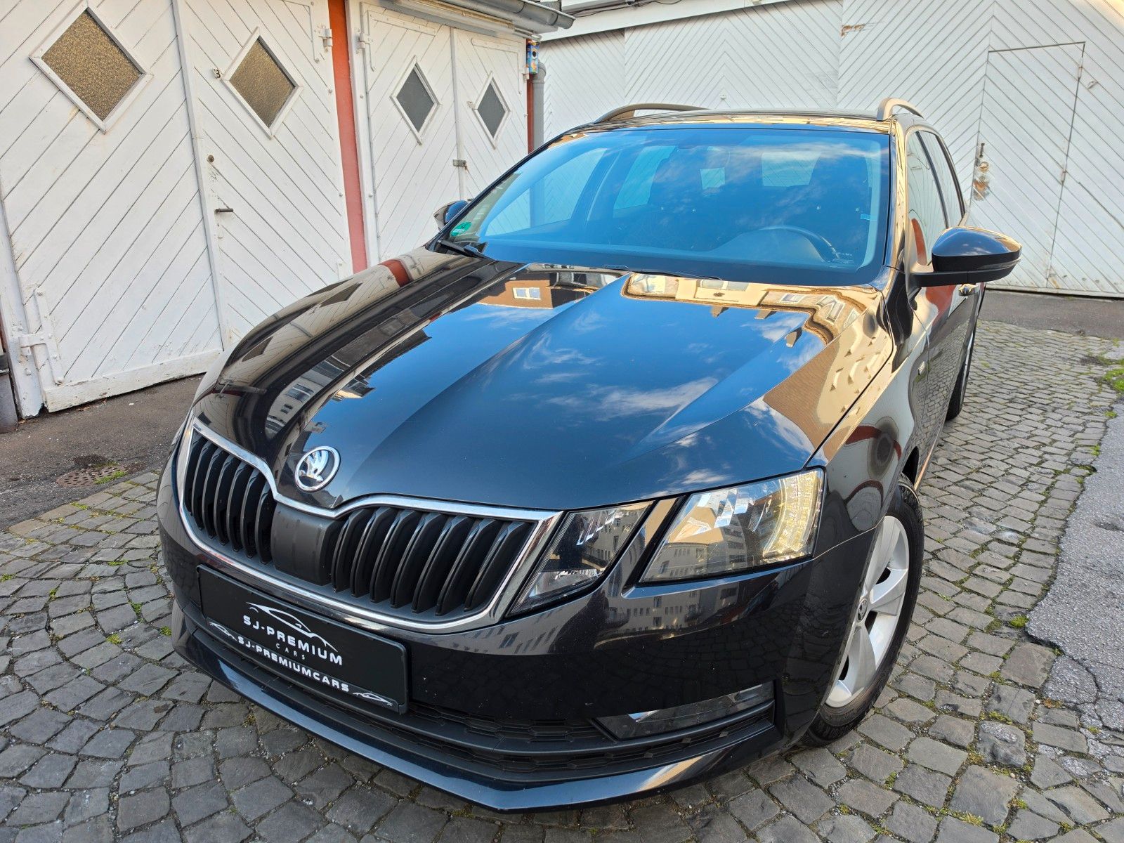Skoda Octavia - 1