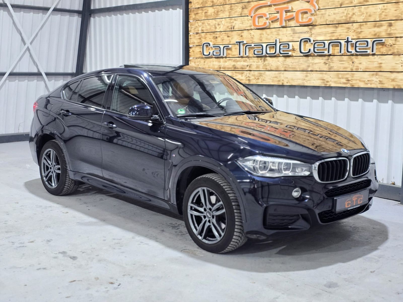 Fahrzeugabbildung BMW X6 xDrive 30d M-Paket/Schiebedach/GARANTIE+TÜV