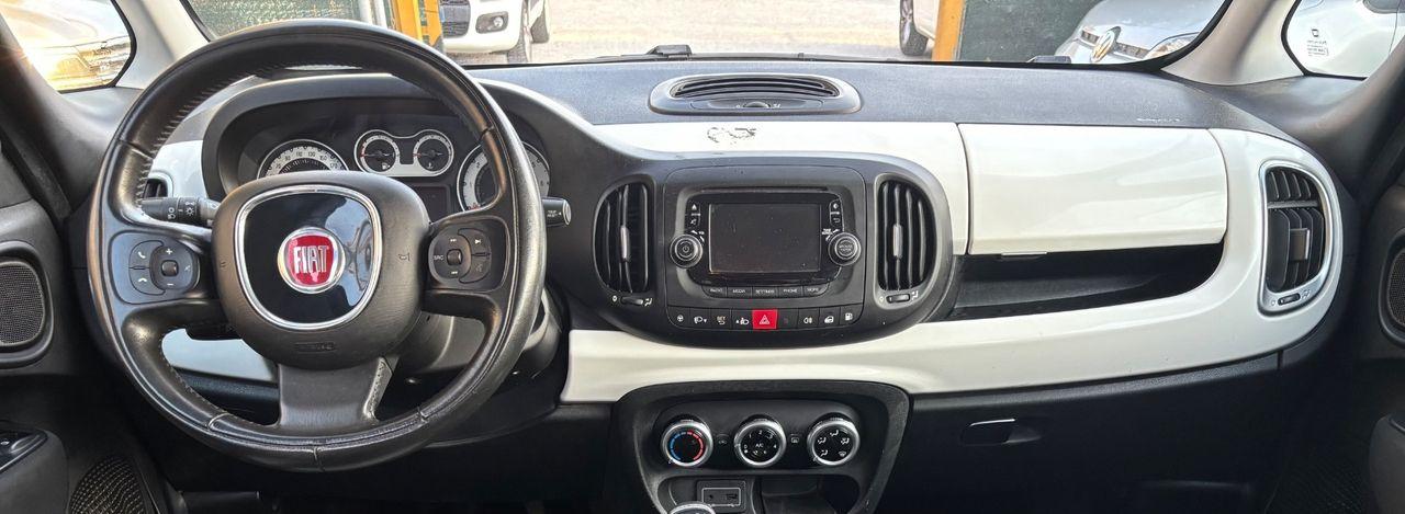 Fiat 500L 2015 — photo 10